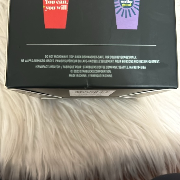 NEW IN BOX. STARBUCKS 5 REUSABLE MULTICOLOR CUPS, LIDS&STRAWS. POSITIVE SAYINGS - Picture 5 of 8